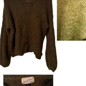 Universal Thread Women's Dark Green Sweater